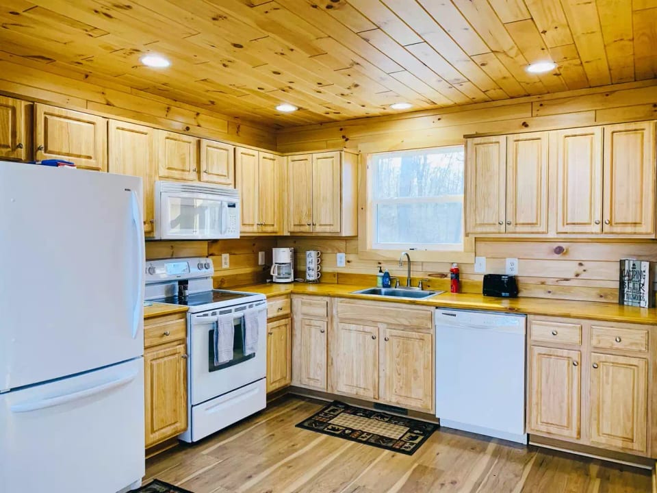 Fully equipped kitchen