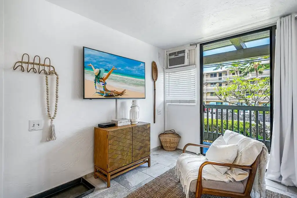 Steps to Sand Studio Oceanfront 2nd-Floor | Deck