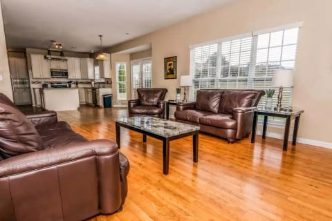 *new* Large and Spacious Home with large backyard!