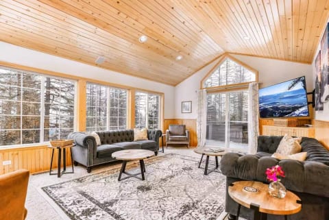 Sunspot Lodge on Schweitzer