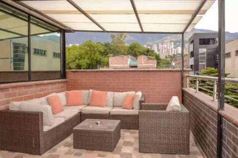 7 Bedroom Combo Both Penthouses Roof Deck