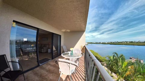 Sea Club Condo #204