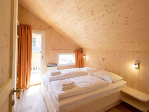 Chalet 4 Schlafzimmern, Sauna & SwimSPA