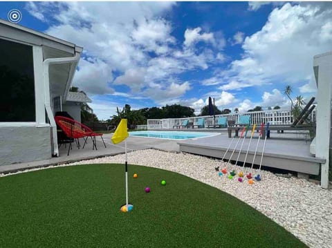 Waterfront Access, Heated Pool, Mini Golf & Kayaks
