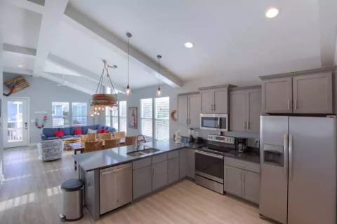 RELAX in a Modern Beach House | Walk to Ocean