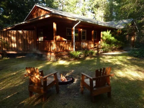 Your Mt. Rainier adventure begins here!