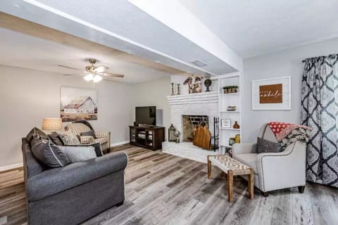 Tatum’s Retreat -SAUNA- Hiking-Wineries- Unit B
