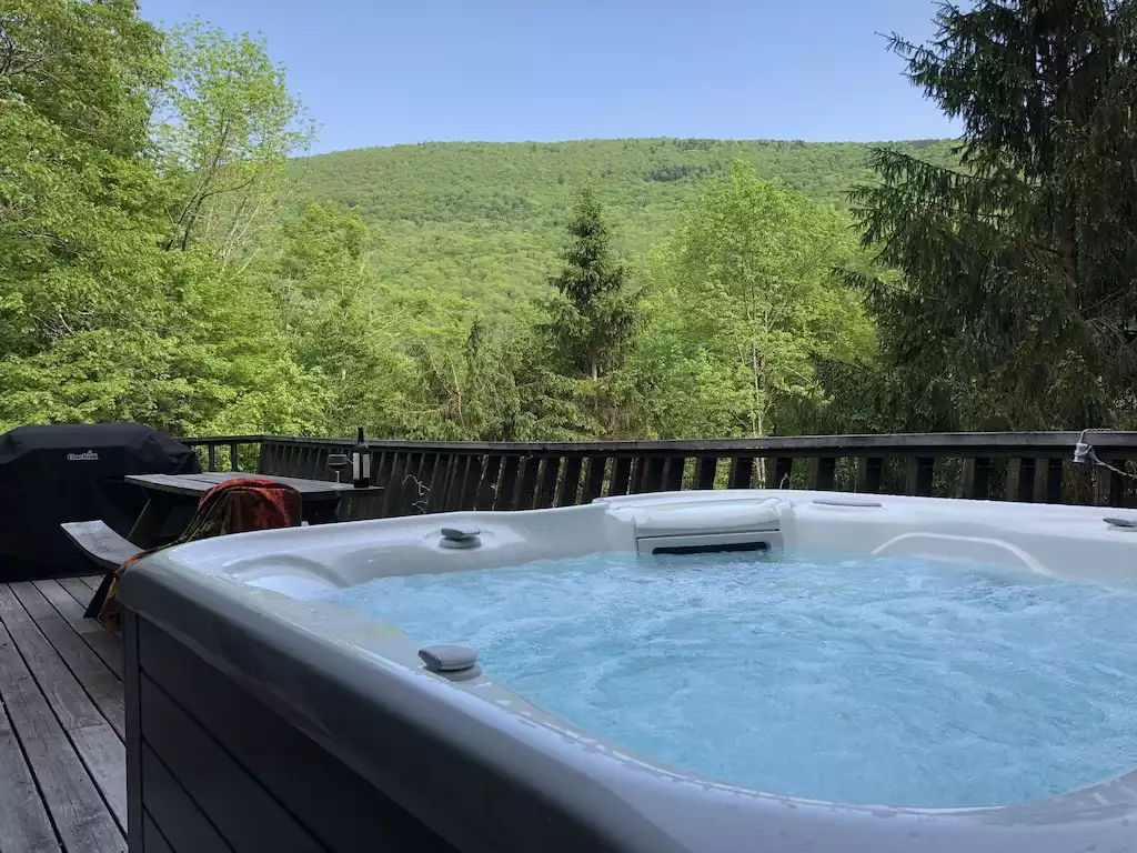 Mountain Chalet - Lanesville