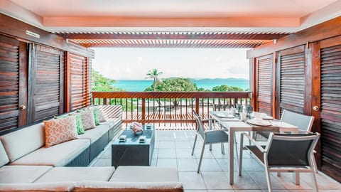 1F Balcony