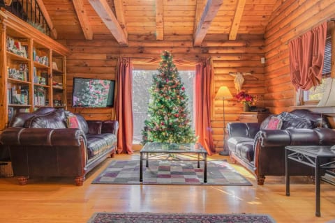 Ellicottville Ski Chalet