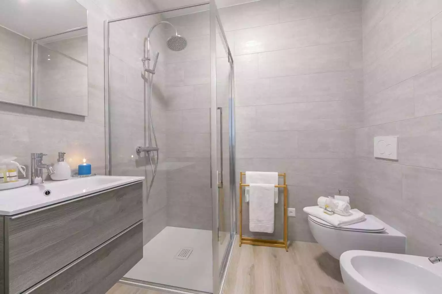 Bathroom with shower - Beautiful Home - Lugano