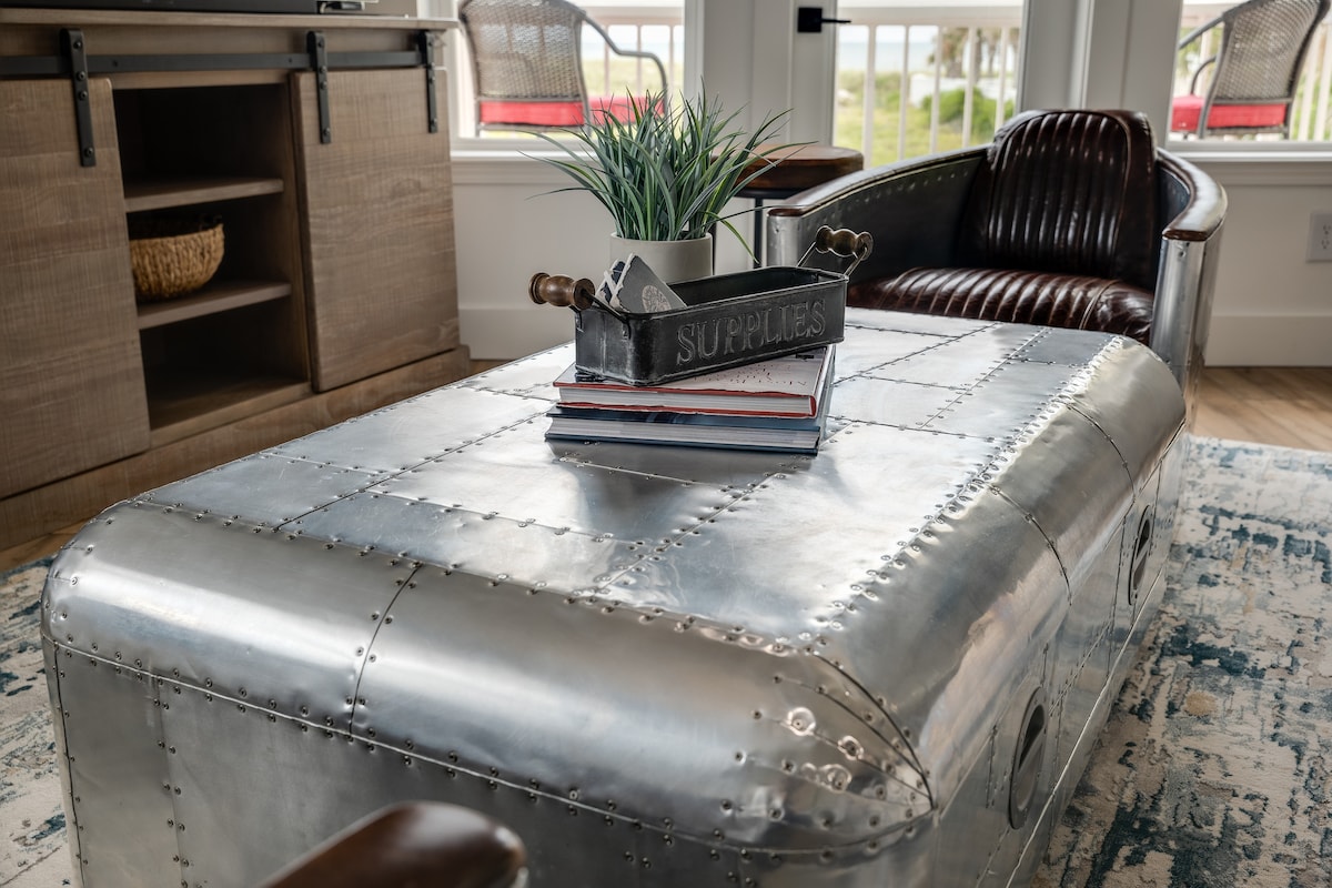 Ocean View! 100 Steps to feet in the sand! 