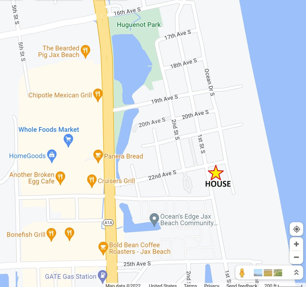 200 ft to toes in the sand - restaurants, shopping