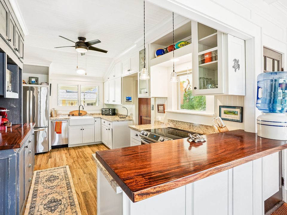 kauai-home-in-kapa-a-one-block-from-the-beach/