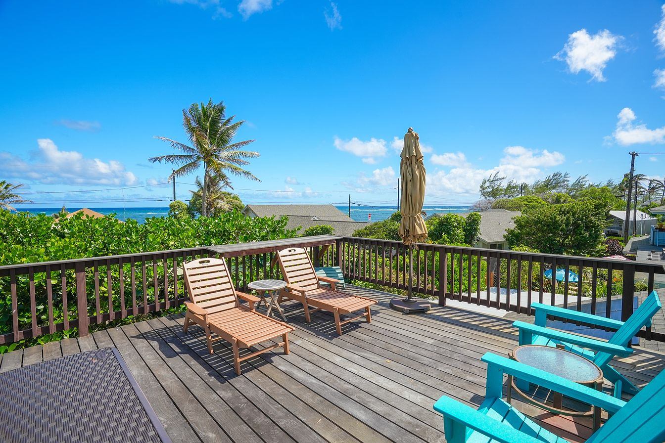 Kauai Home in Kapa'a one block from the Beach