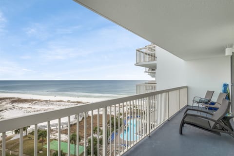 Pelican Beach 1018 (2BR)