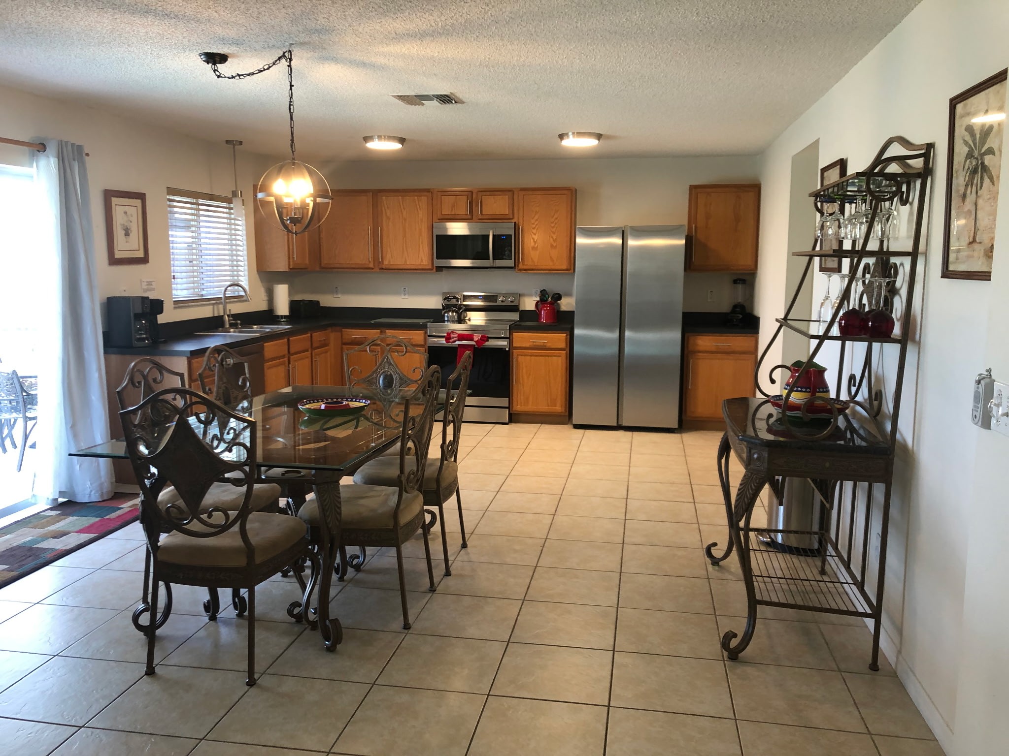 3000sf waterfront pool home minutes from Disney!