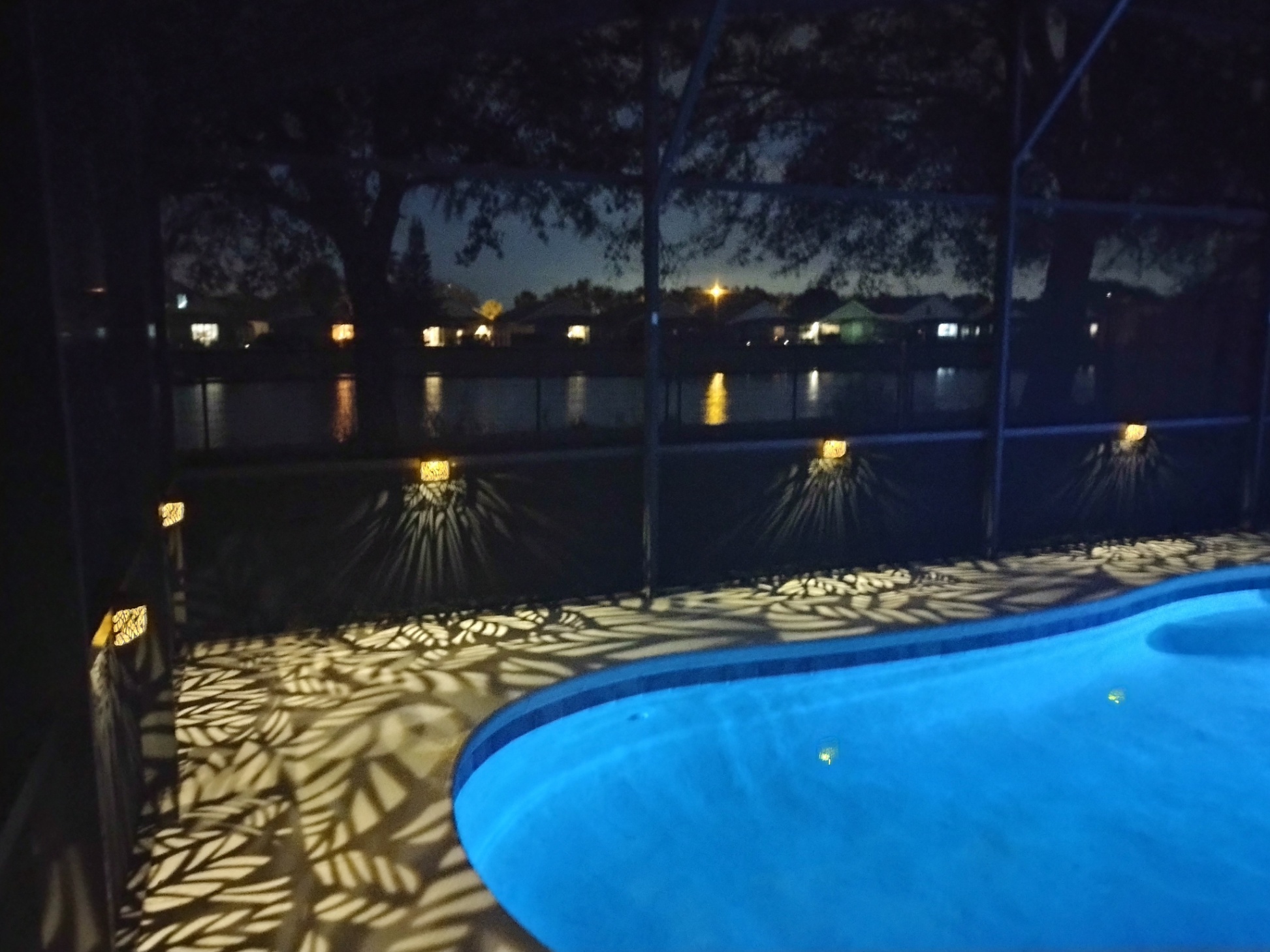 3000sf waterfront pool home minutes from Disney!