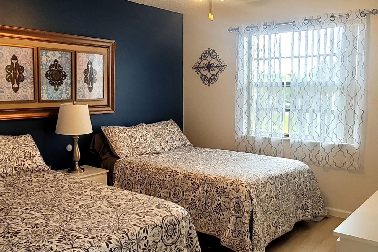 Pro Fishing Dock Private Beach Paradise Escape- Private Beach, Heated Pool, Fully Stocked, Pets Welcome! - Port Charlotte