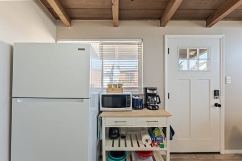 Ventura Beach Loft 38