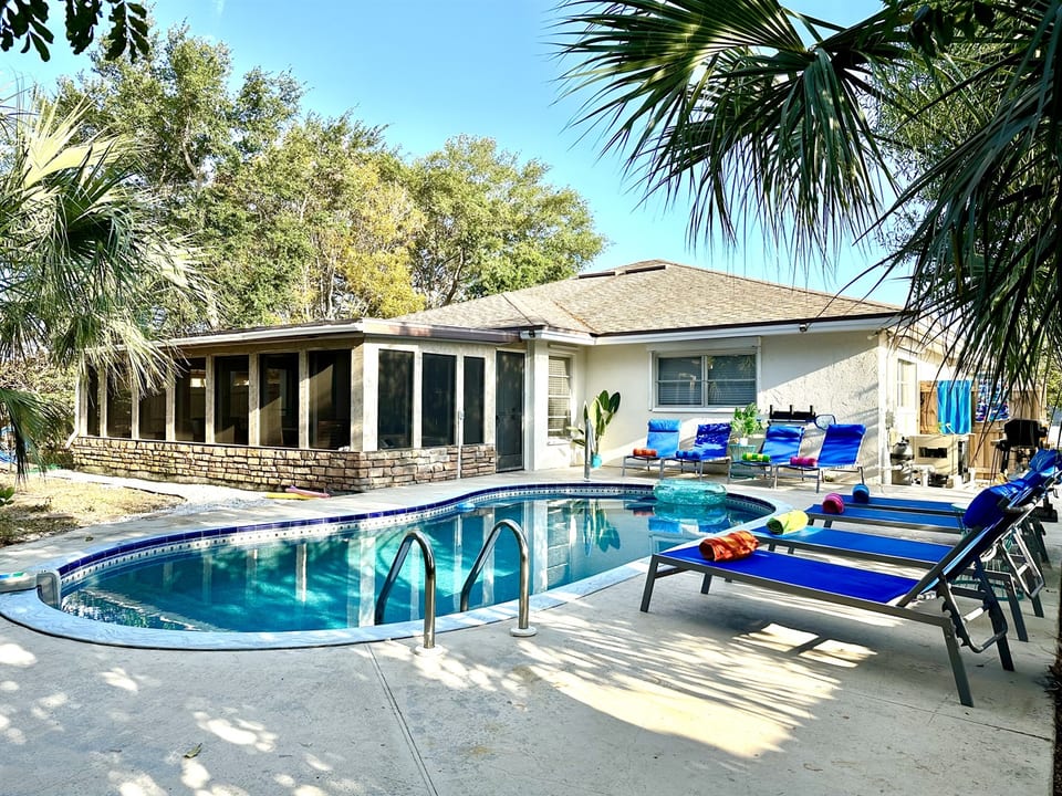 Starfruit Beach House - Heated Pool Near Beach - Naples
