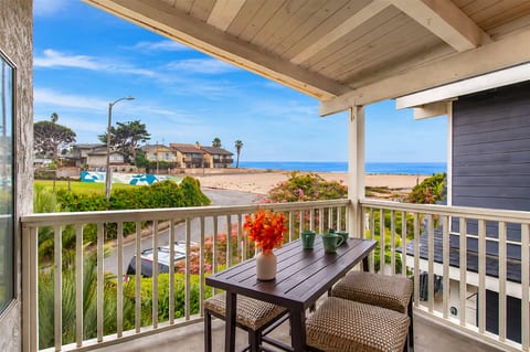 Enjoy Quality Family Time in a Spacious, Pet-Friendly Beachfront Home with Scenic Water Views!