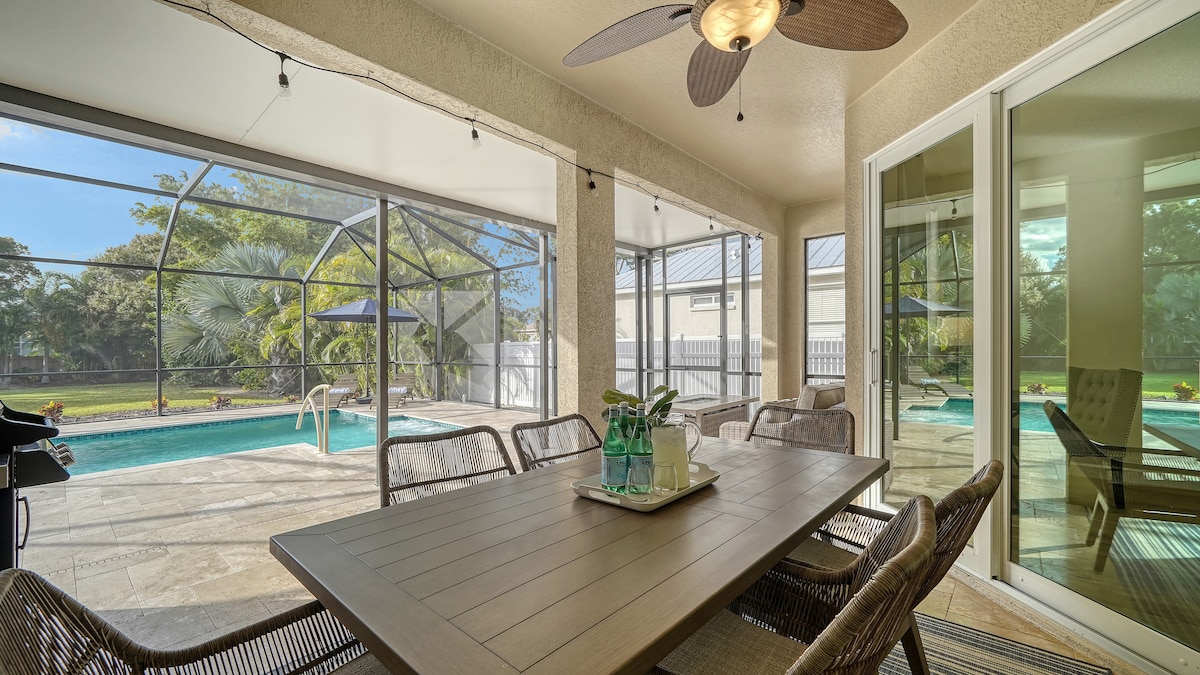 Cozy Outdoor Living+Private Yard+AMI in Mins!