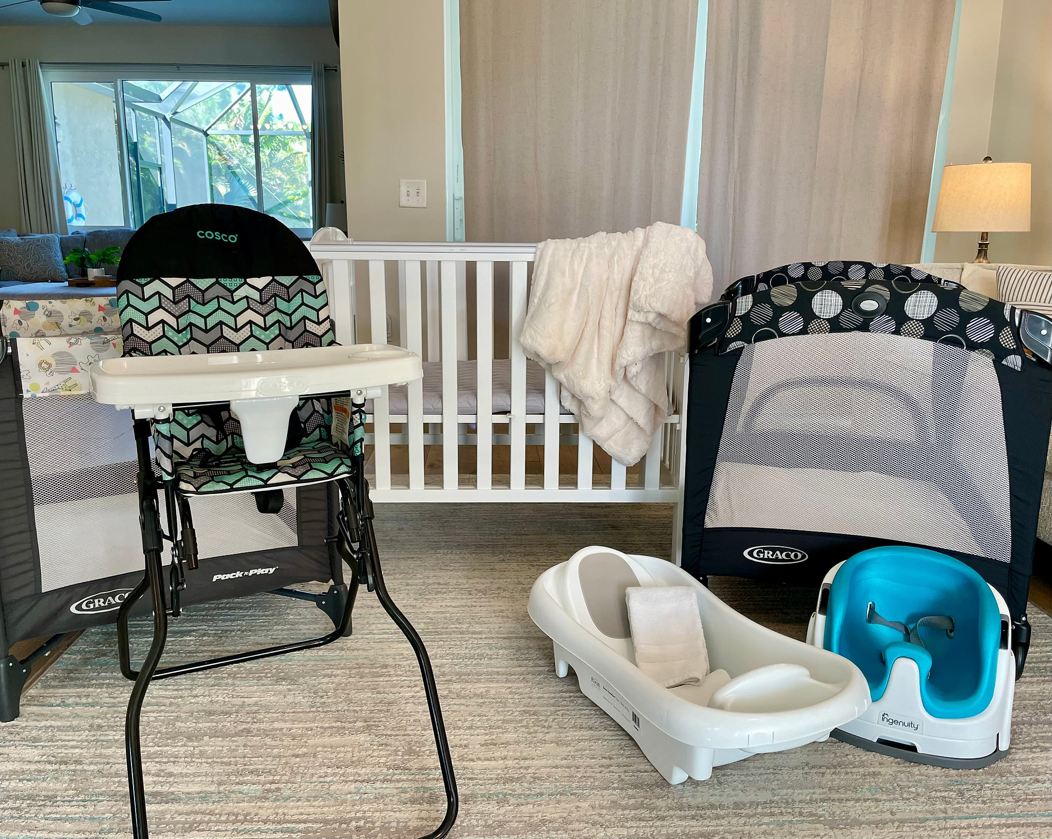Family-ready: crib, pack ’n plays, high chair & baby bath included to make traveling with little ones stress-free!