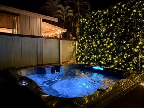 Kihei/Maui private home 4B/3BA Pool,Hot Tub, A/C