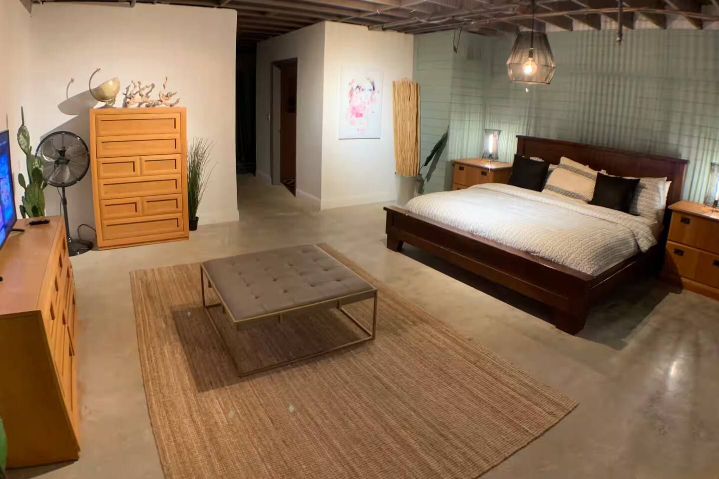 Bohemian Villa 6500sqf Hot Tub Pool Table PingPong