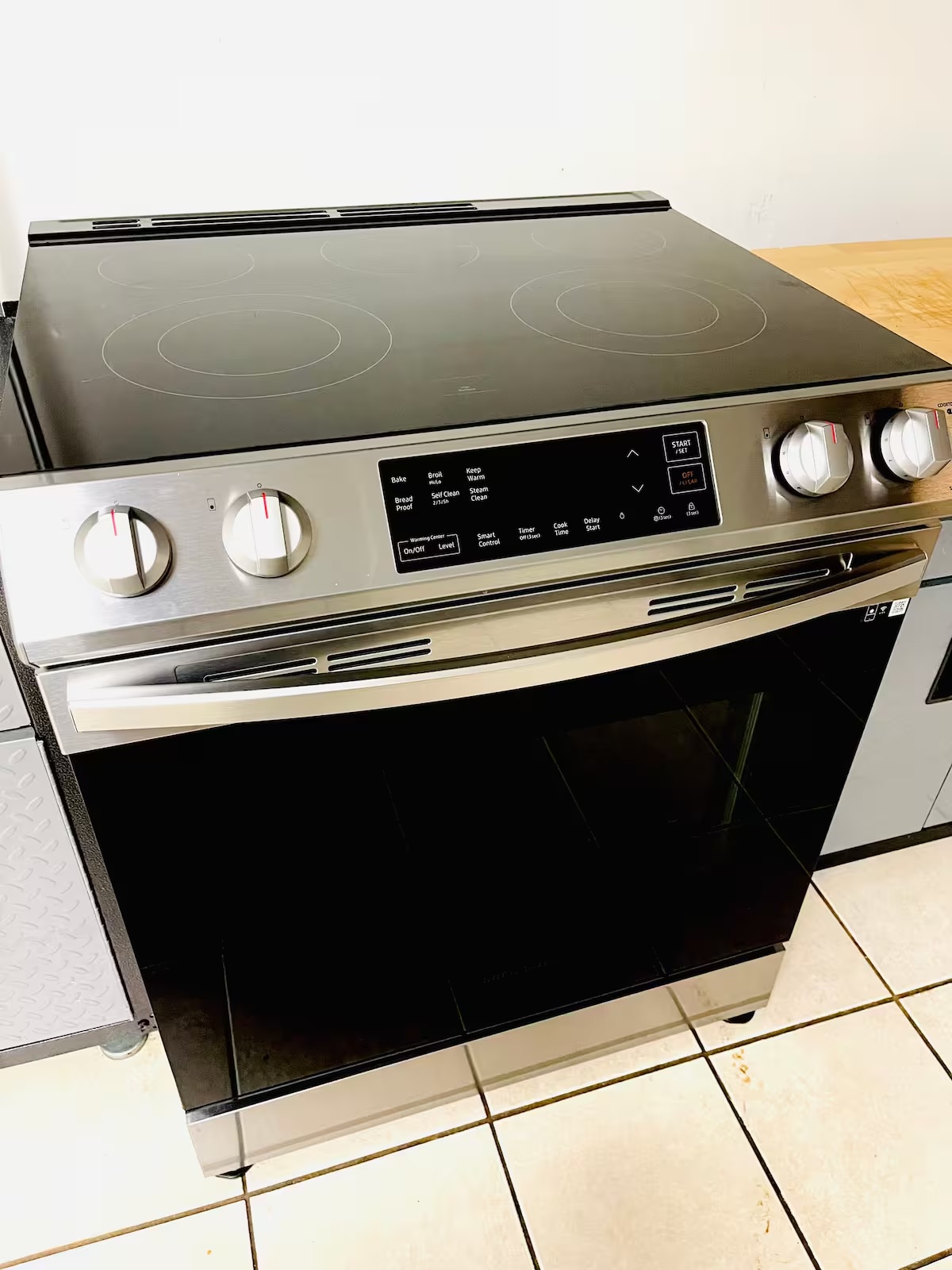 Bohemian 6500sf hot tub ping pong darts sleeps 30 image 43