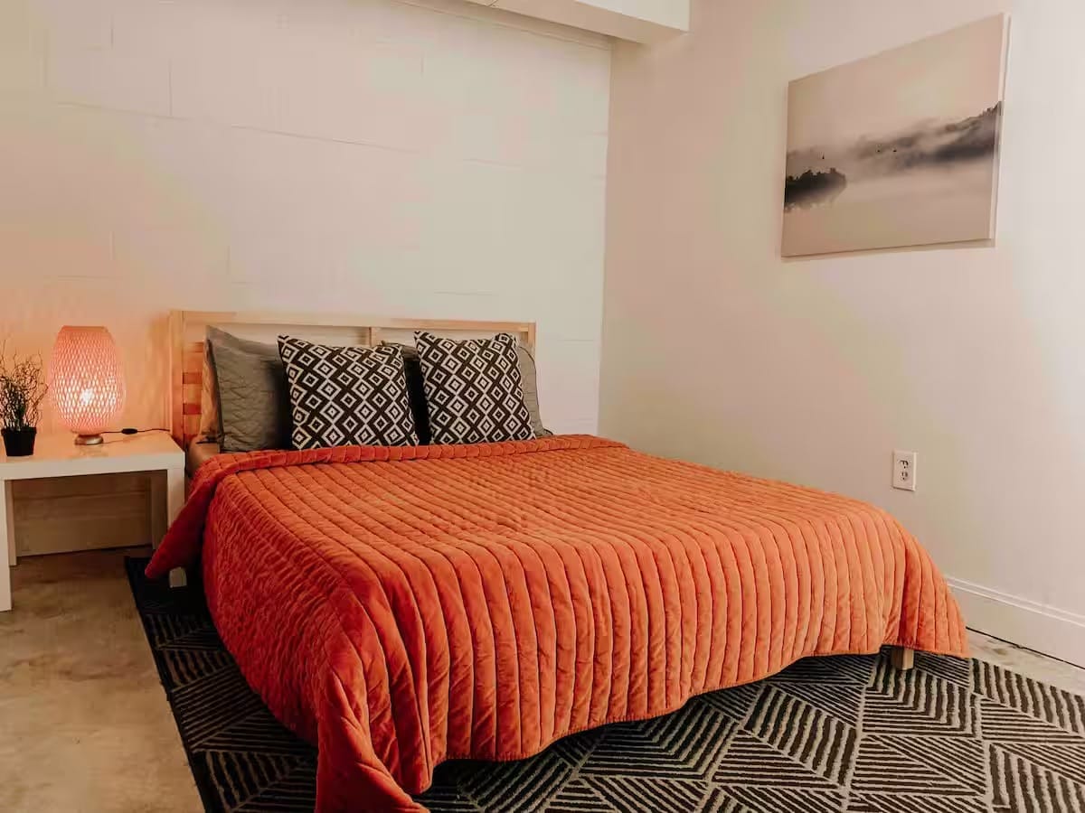 Bohemian 6500sf hot tub ping pong darts sleeps 30 image 70