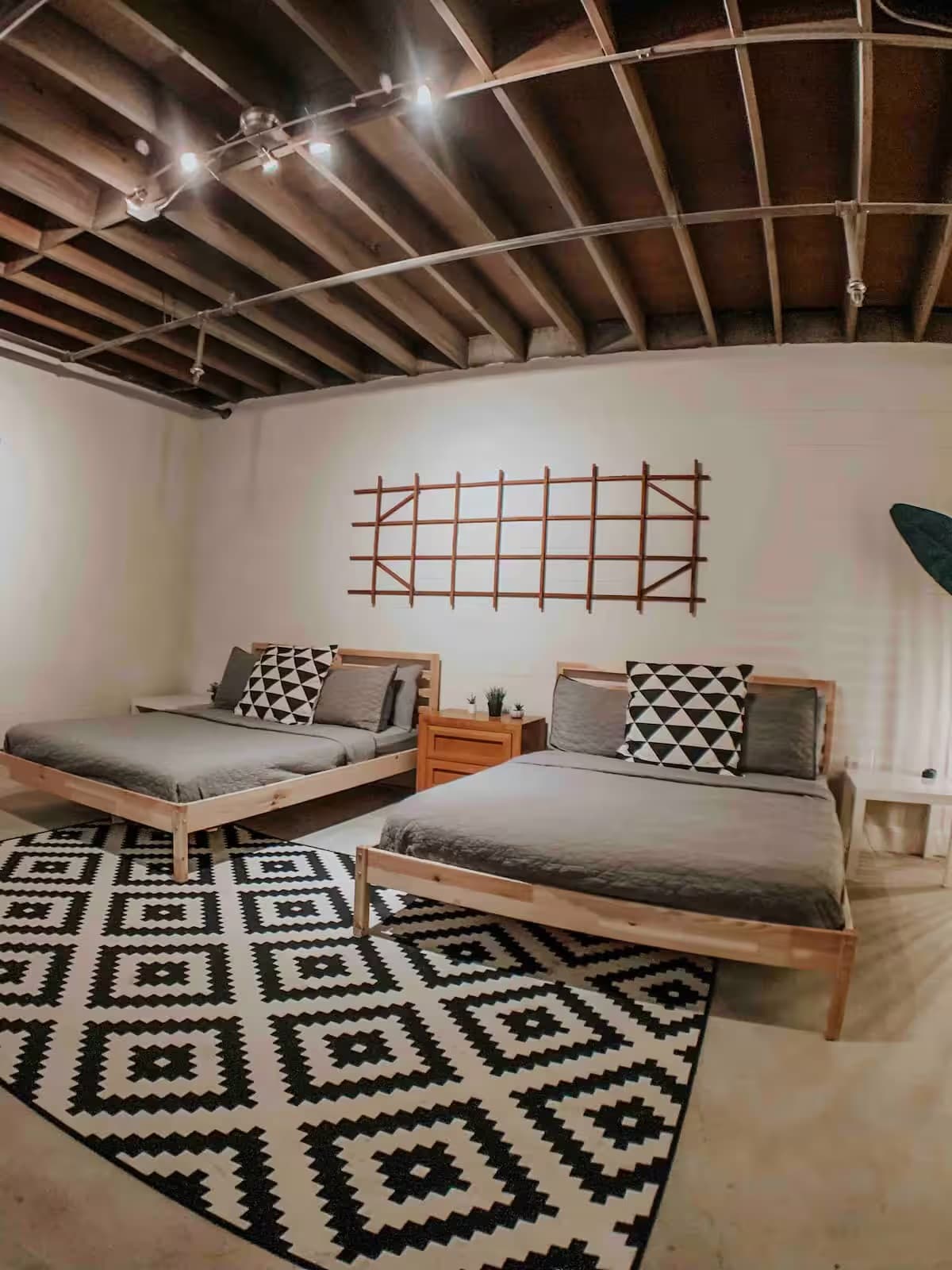 Bohemian 6500sf hot tub ping pong darts sleeps 30 image 59