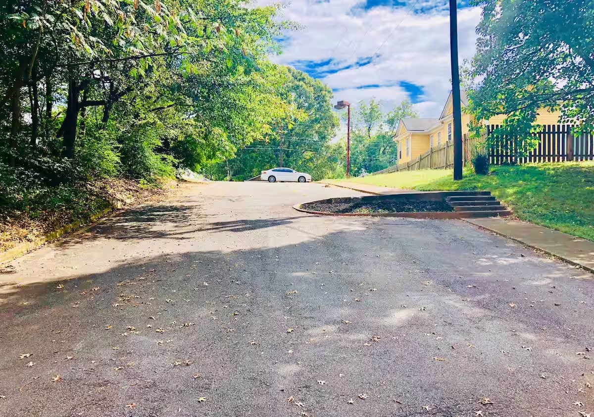 Bohemian 6500sf hot tub ping pong darts sleeps 30 image 37