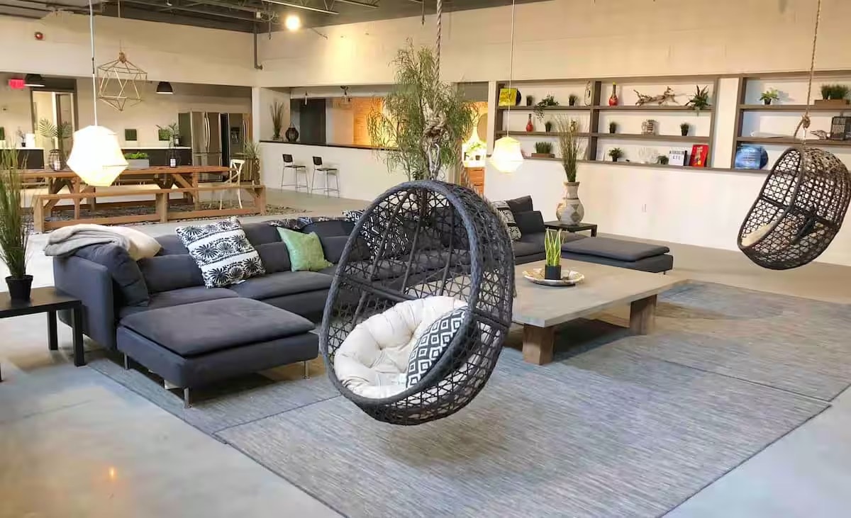 Bohemian 6500sf hot tub ping pong darts sleeps 30 image 89