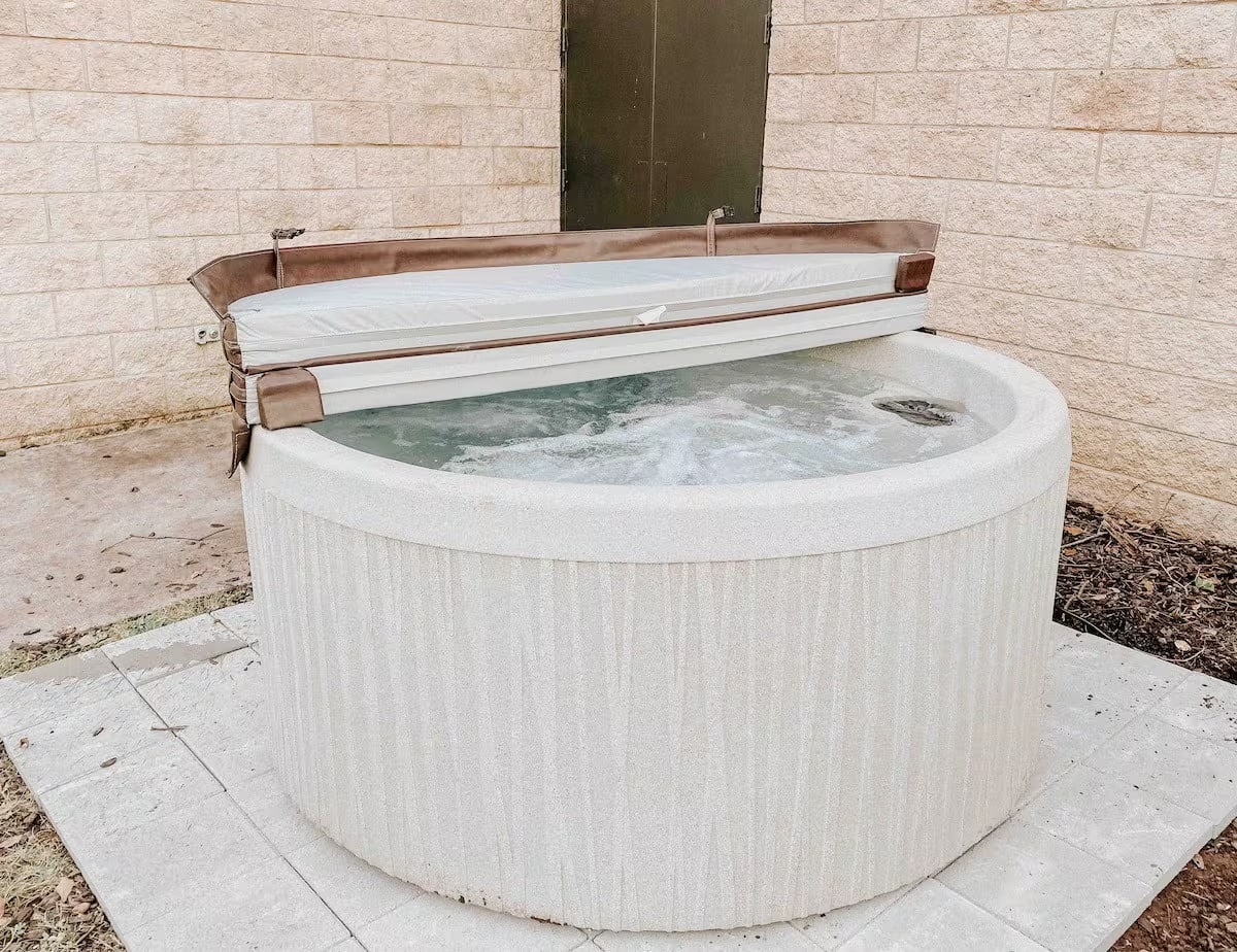 Bohemian 6500sf hot tub ping pong darts sleeps 30 image 78