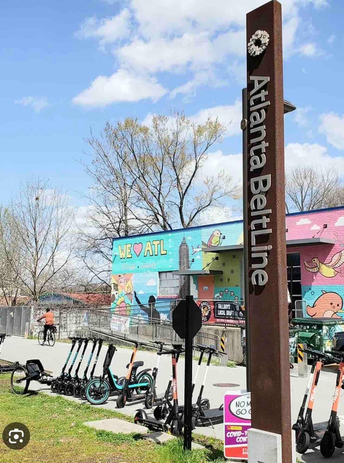 Bohemian 6500sf hot tub ping pong darts sleeps 30 image 41