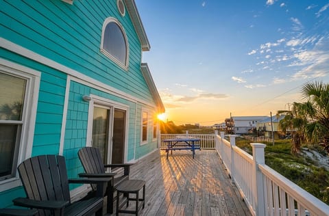 Come experience serenity and beach life.
