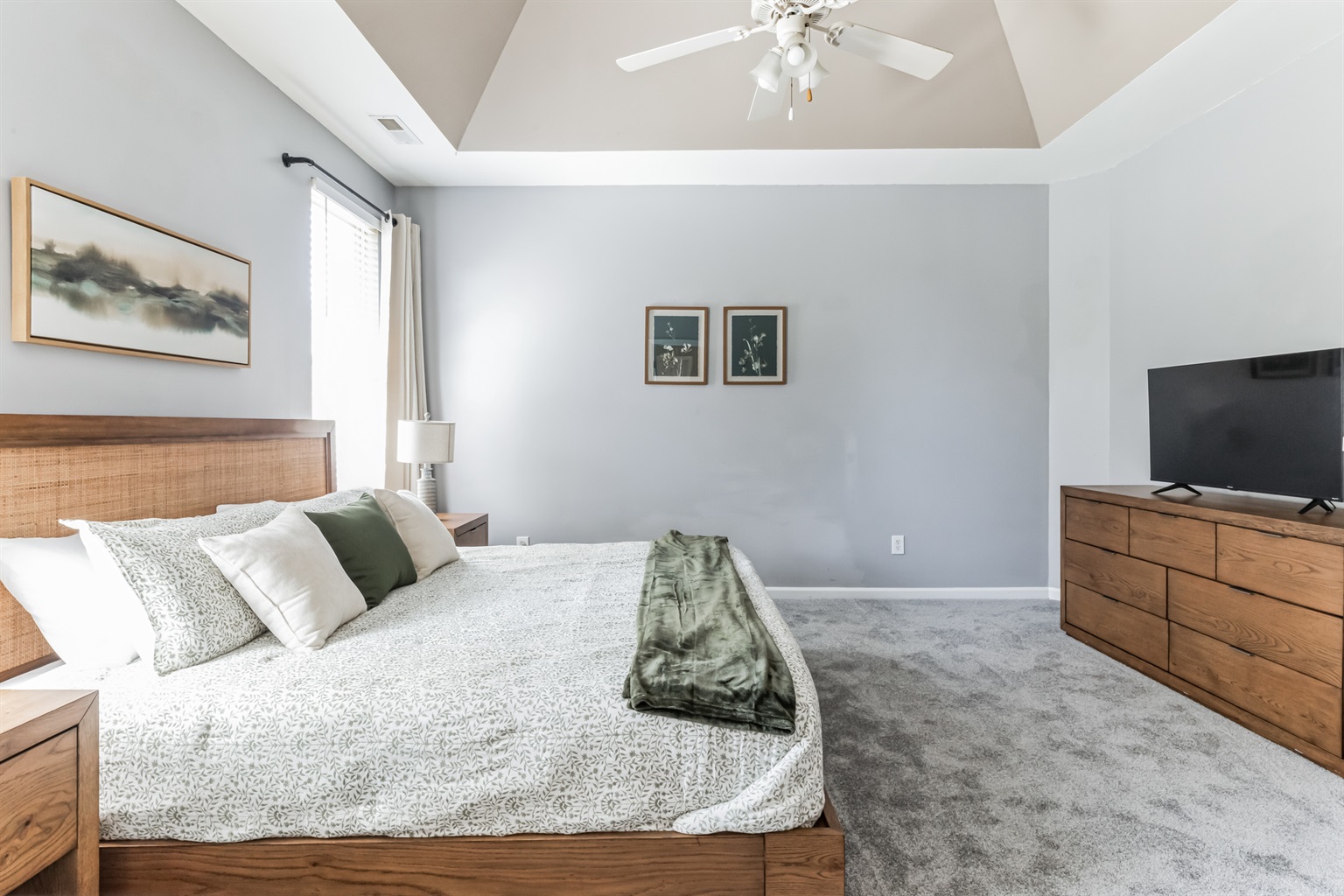 quaint-homey-cottage-style-house-in-harvest-alabama/