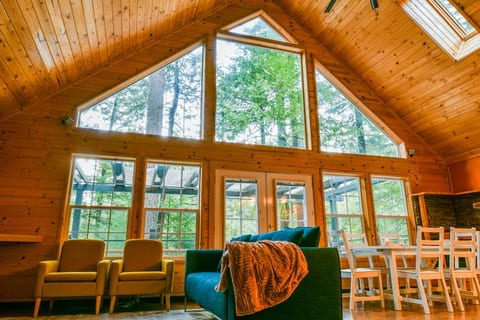 Lassen creekside cabin