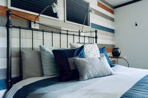 Modern-Chic Lassen Cabin