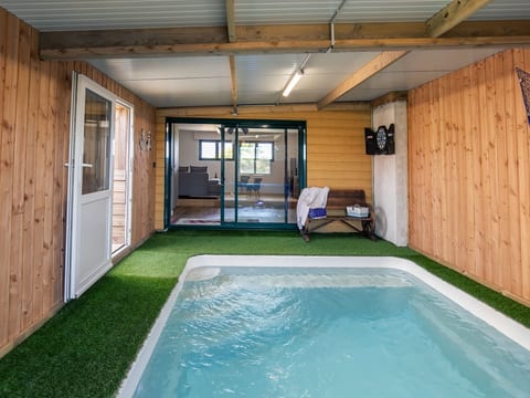 Pool Indoor