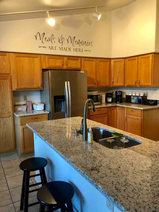 Happy Cactus: Repeat Guest /Direct Booking Site - Oro Valley Happy Cactus: Repeat Guest /Direct Booking Site - Oro Valley