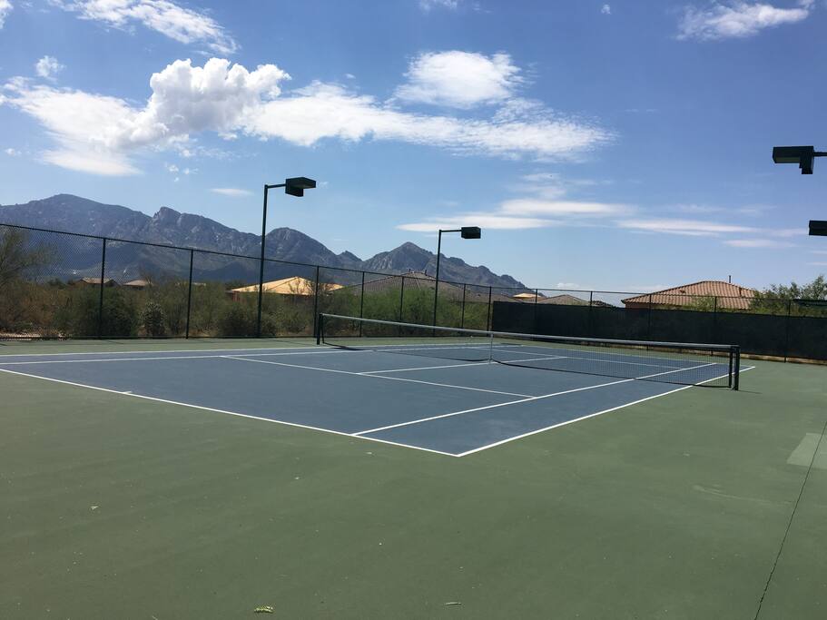 Neighborhood Courts at Hohokam Park - Happy Cactus-Repeat Guest  & Direct Booking Site - Oro Valley