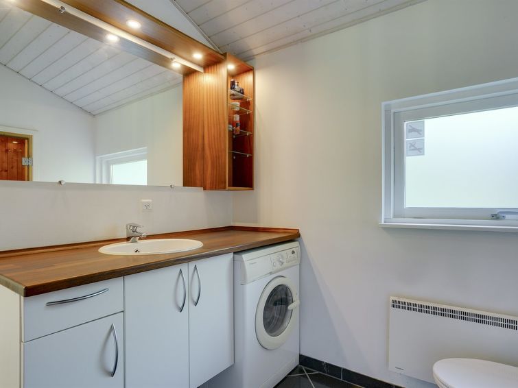 thorsmod-2-6km-from-the-sea/