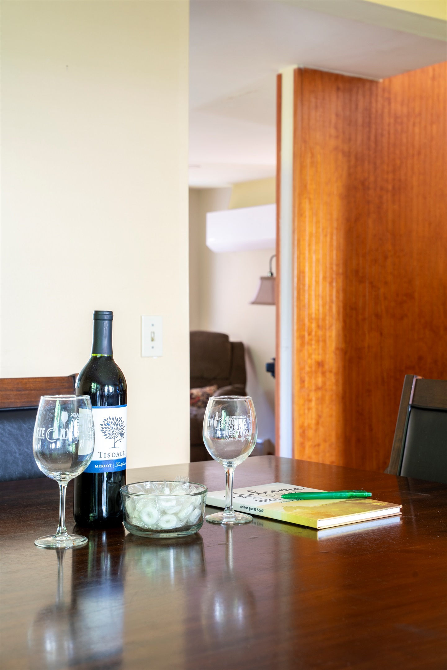 the-lake-george-village-house/