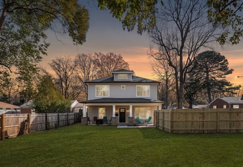 Enjoy the large fenced-in yard and dreamy sunsets with your friends and four-legged buddies. Perfect location for groups!