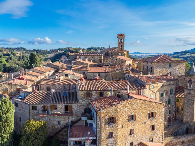 Aerial photography - Trilocale Casa nel Castello - Casale Marittimo