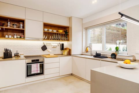 Kitchen - fully equipped down to the smallest detail, should you decide to cook at home