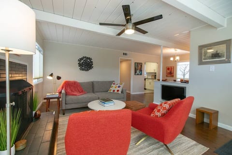 MidCentury 3 BR -Central Location-NE Richmond
